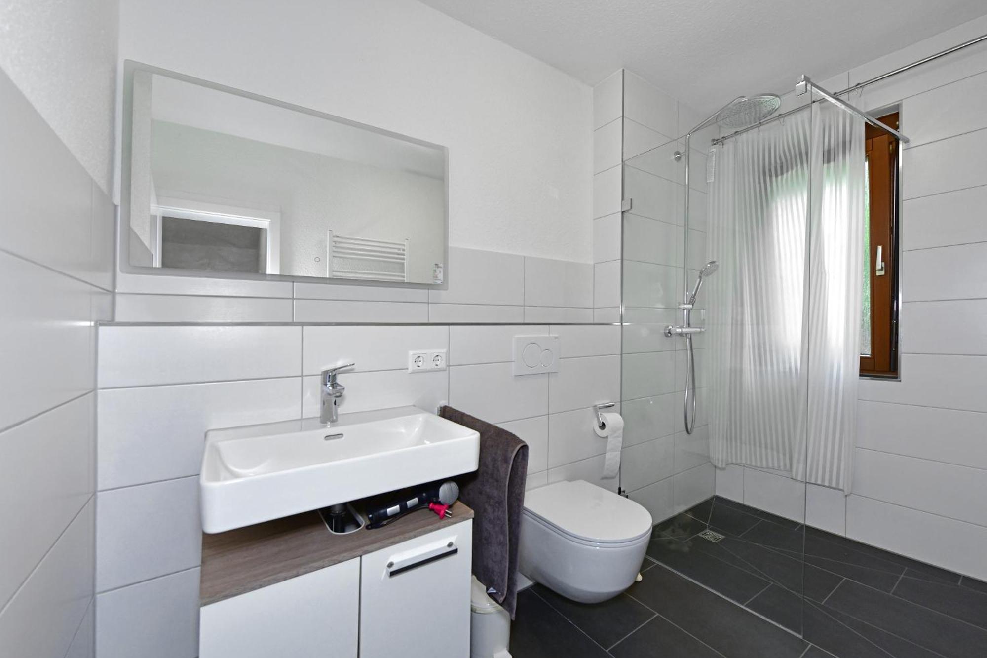 Gaestehaus In Schopfheim, 20 Km Zur Schweiz-Basel, Direkte S-Bahnverbindung Exterior foto